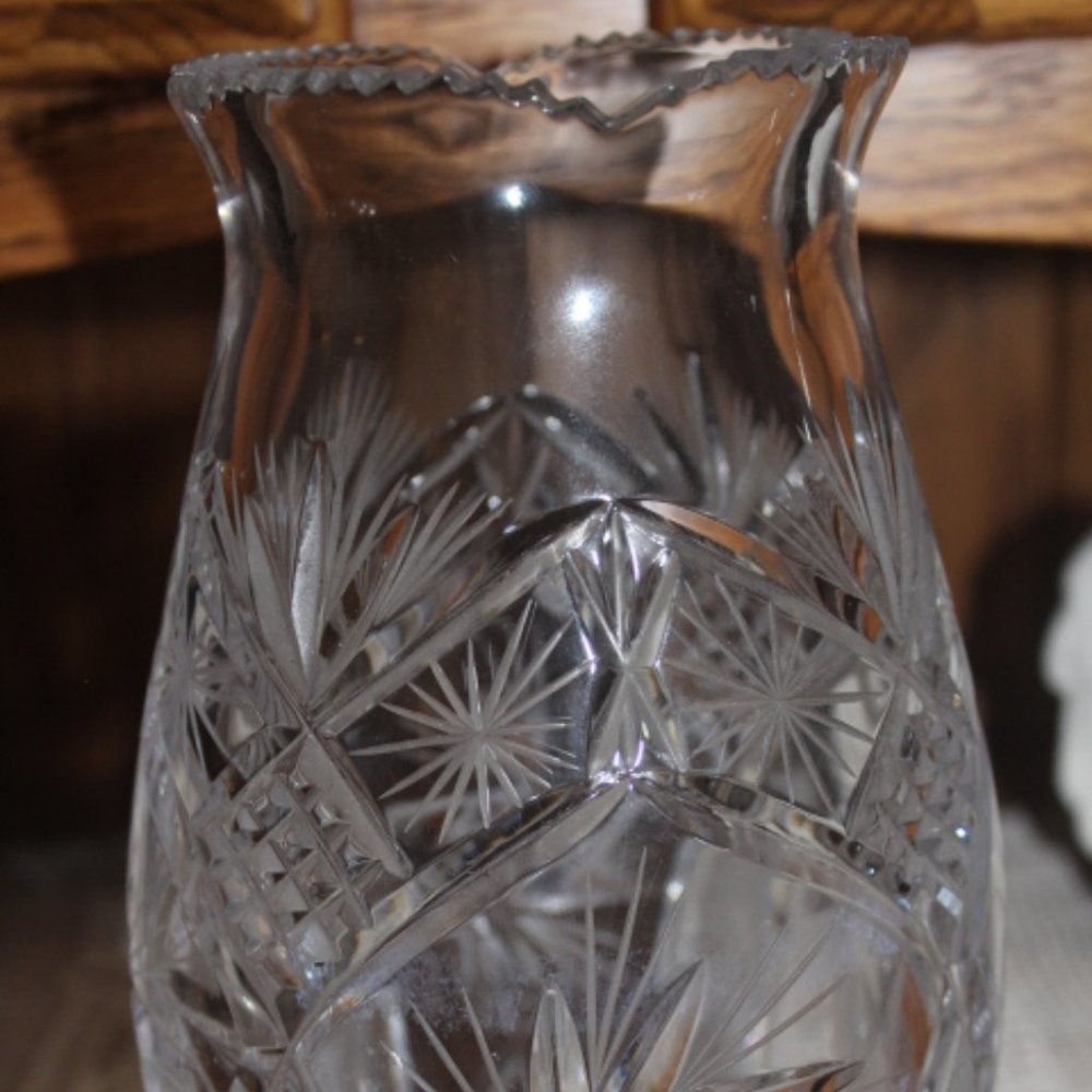 vintage sawtooth pinwheel crystal vase